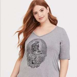 NWT Grey pin-up mermaid tunic v-neck tee size 2